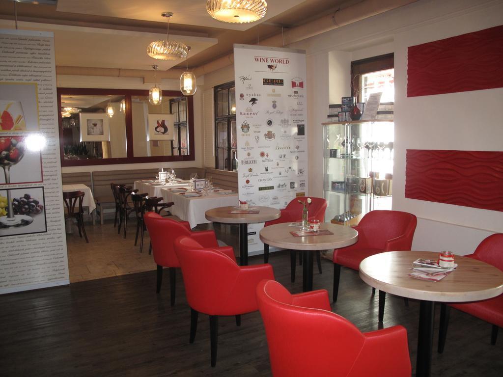 Riviera Rooms Vendegszobak Mosonmagyaróvár Dış mekan fotoğraf