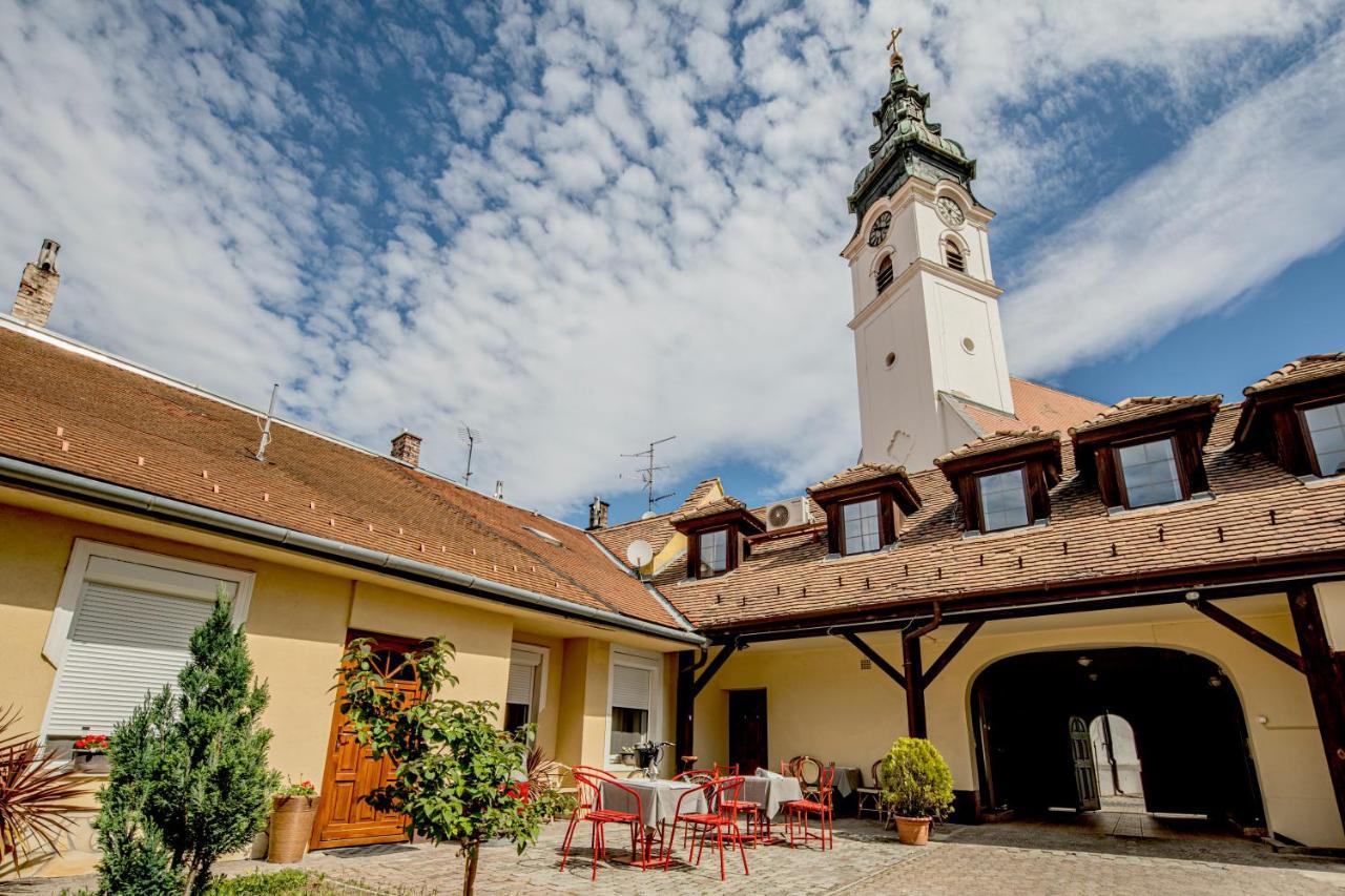 Riviera Rooms Vendegszobak Mosonmagyaróvár Dış mekan fotoğraf